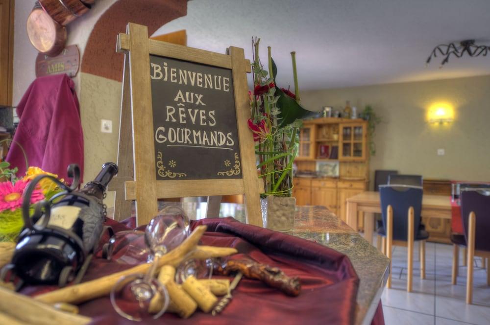 Reves Gourmands, Hotellerie & Gastronomie Vernayaz Экстерьер фото