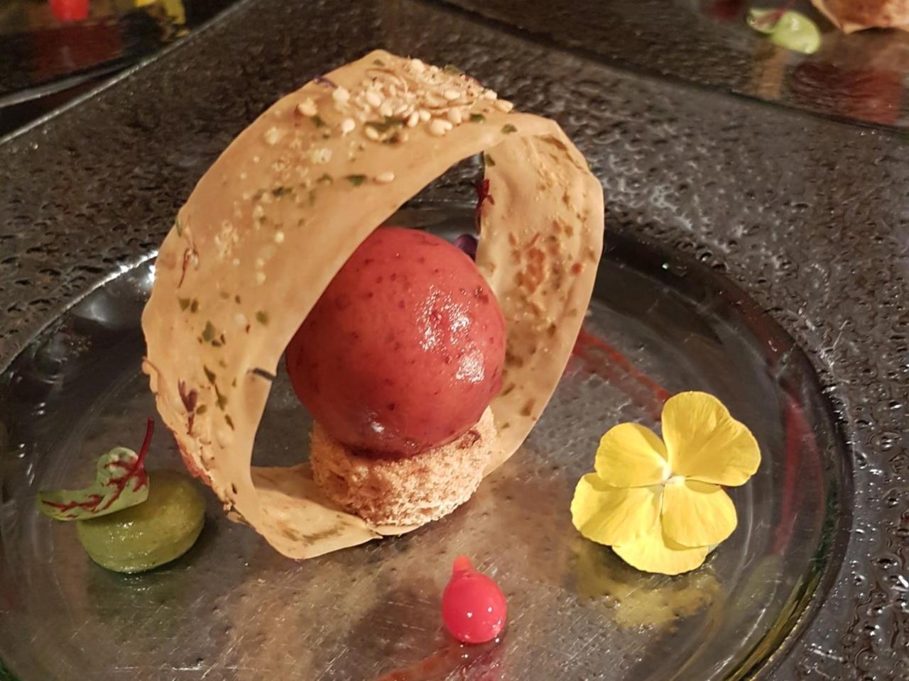 Reves Gourmands, Hotellerie & Gastronomie Vernayaz Экстерьер фото